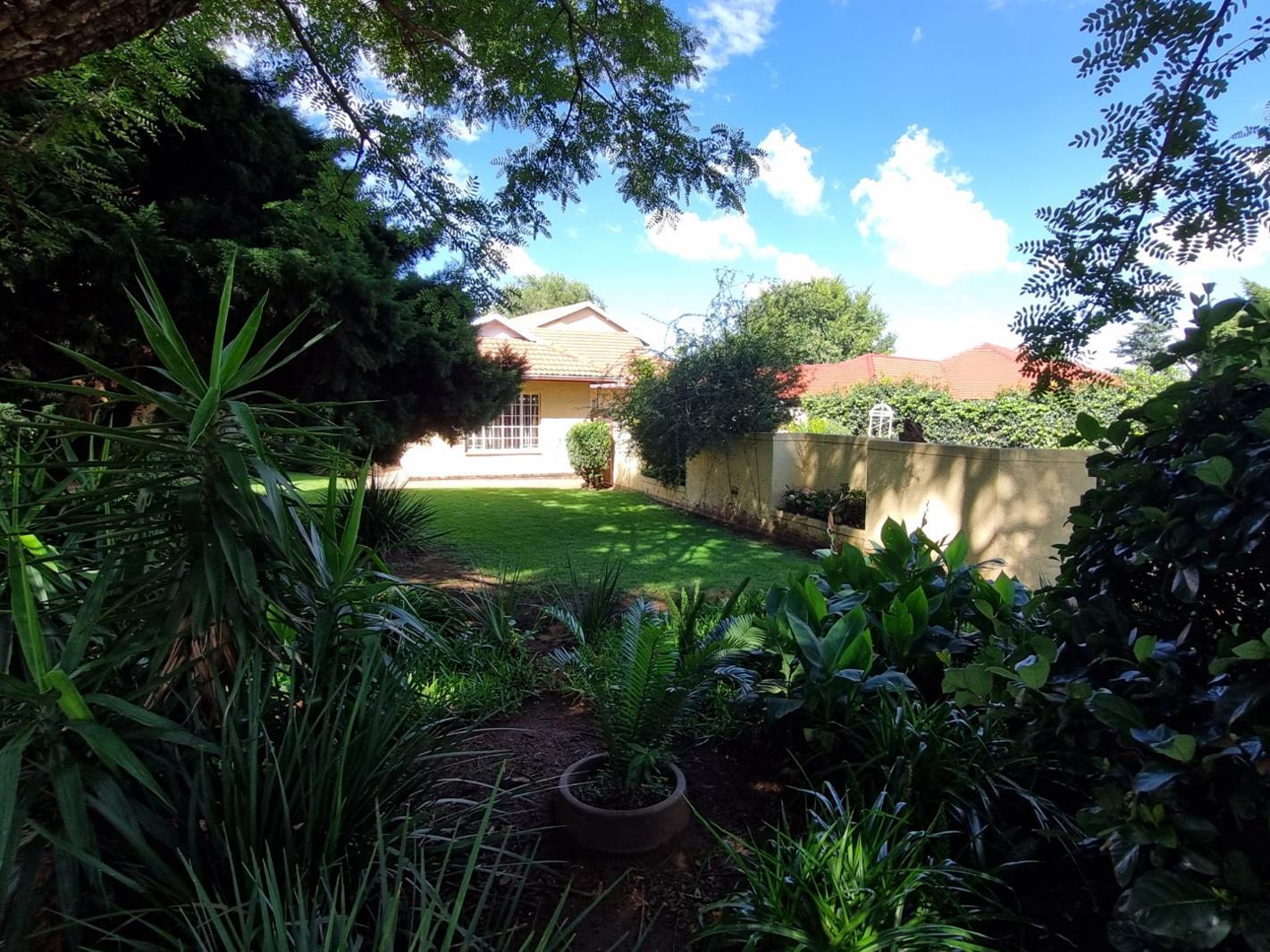 3 Bedroom House in Brackendowns