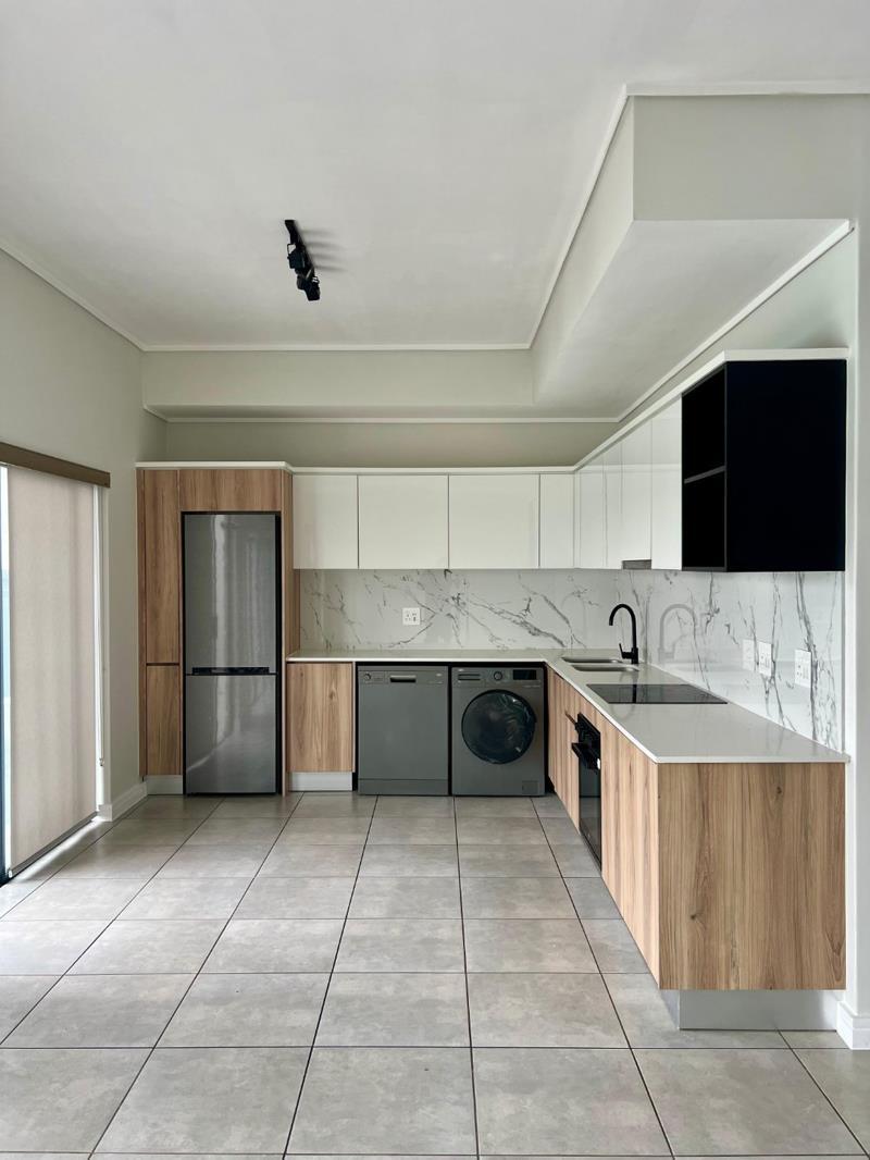 3 Bedroom Apartment in Waterfall