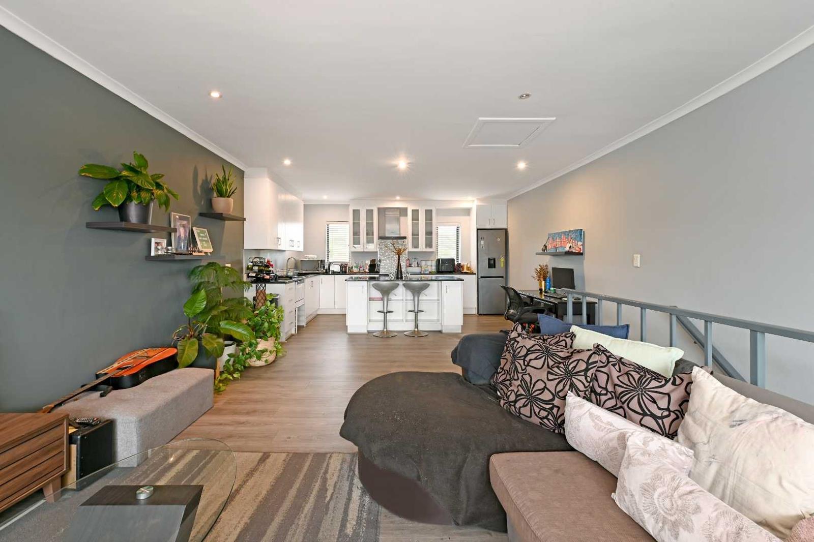 3 Bedroom Townhouse in West Beach