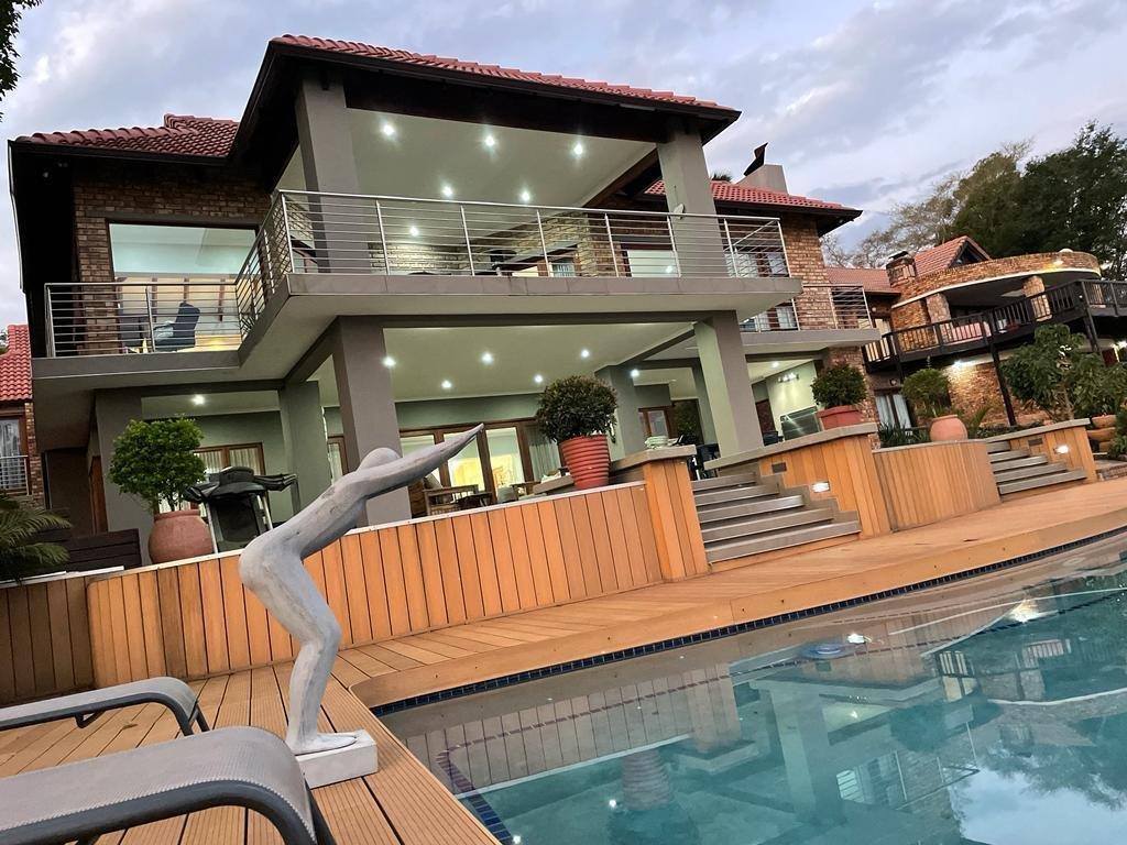 5 Bedroom House in White River Country Estate