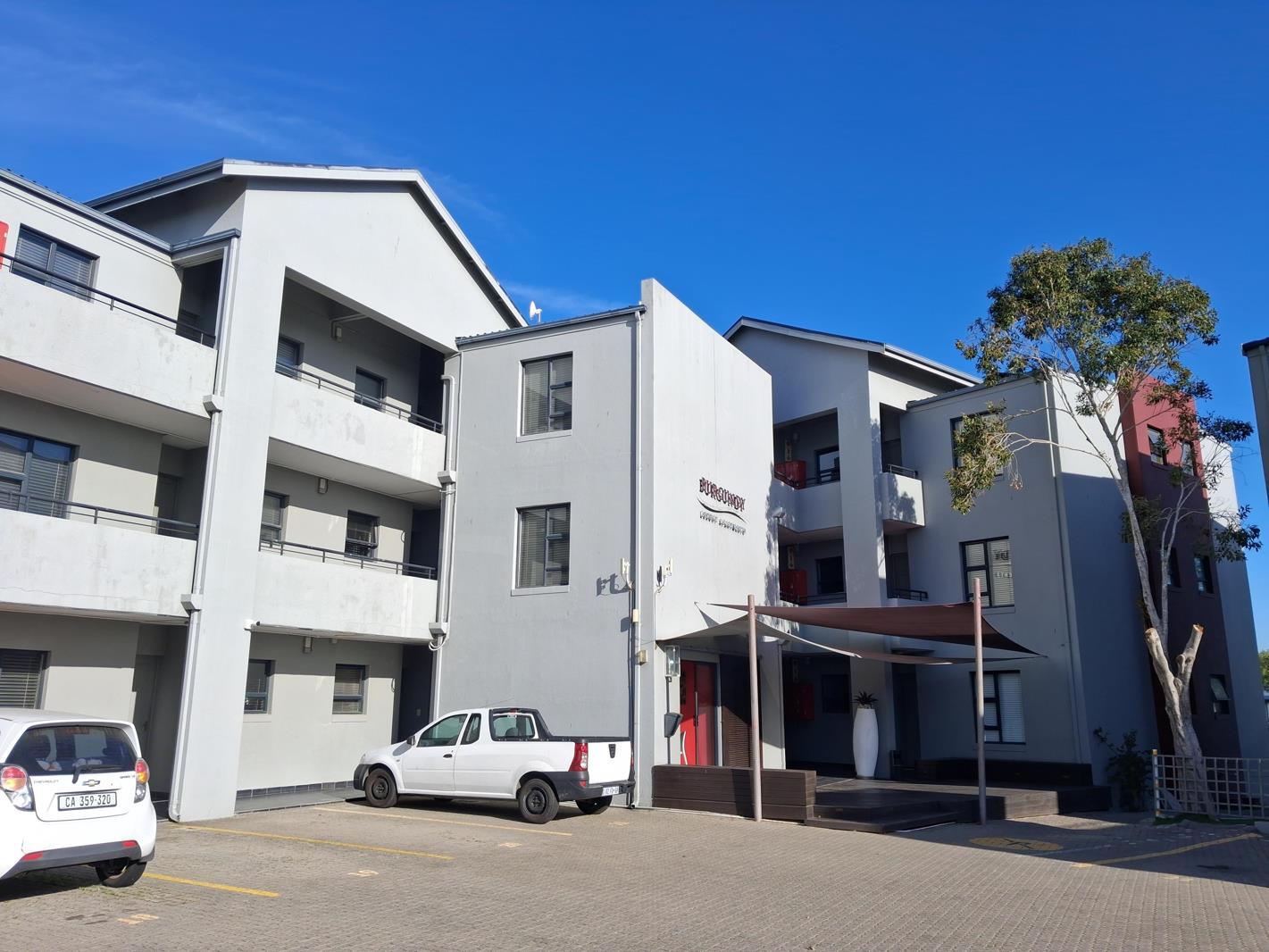 2 Bedroom Apartment in Burgundy Estate