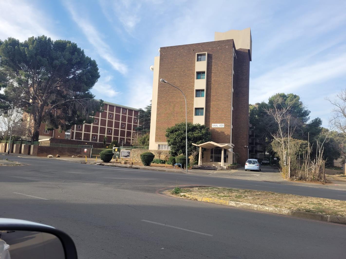 2 Bedroom Apartment in Arboretum