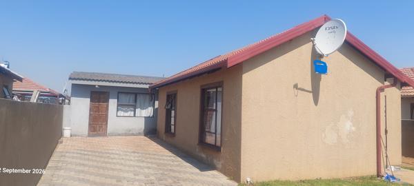 2 Bedroom House in Crystal Park