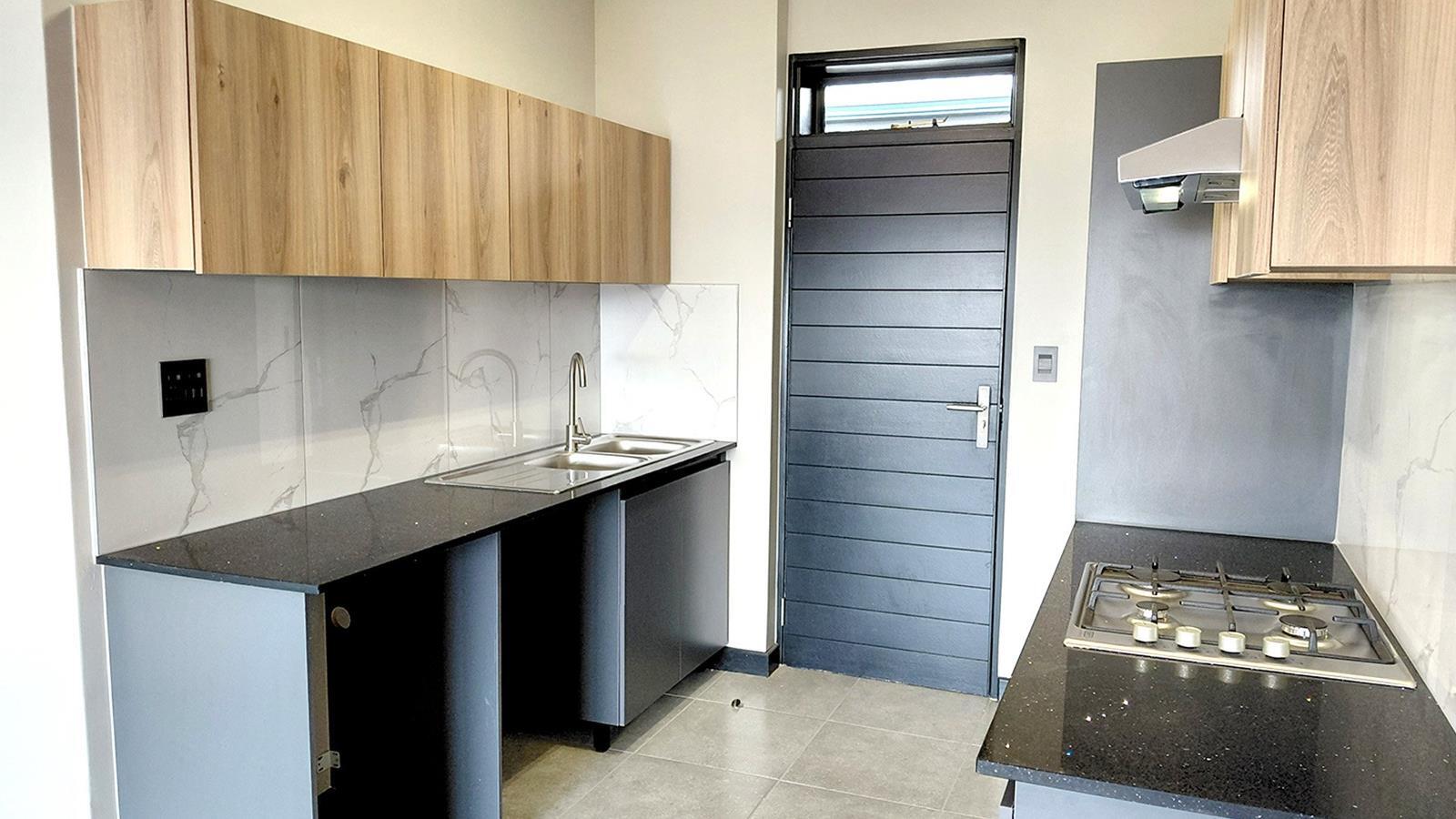 2 Bedroom Apartment in Helderfontein Estate