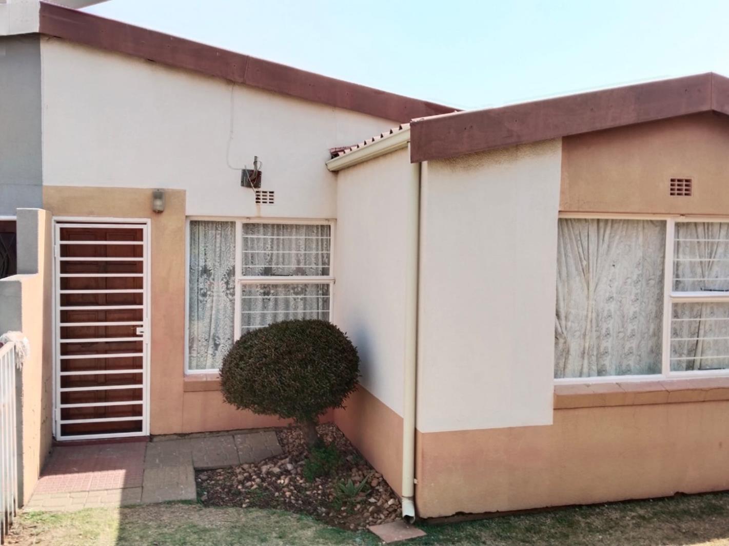 3 Bedroom Townhouse in Ridgeway