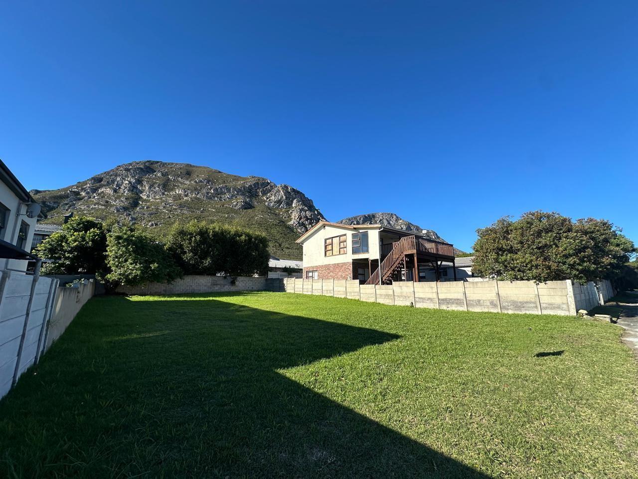 421 m² Land available in Voelklip