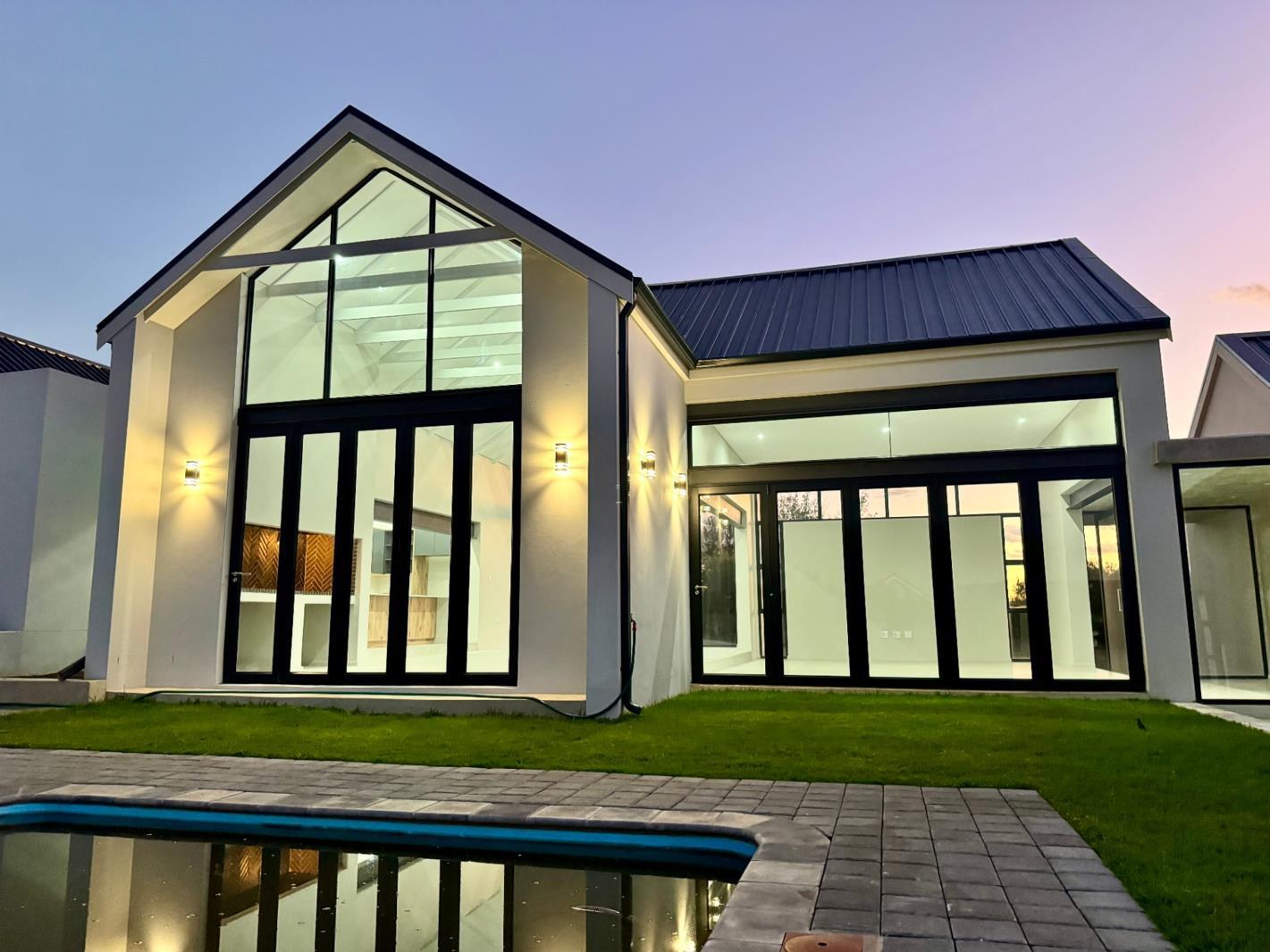 3 Bedroom House in Bayswater