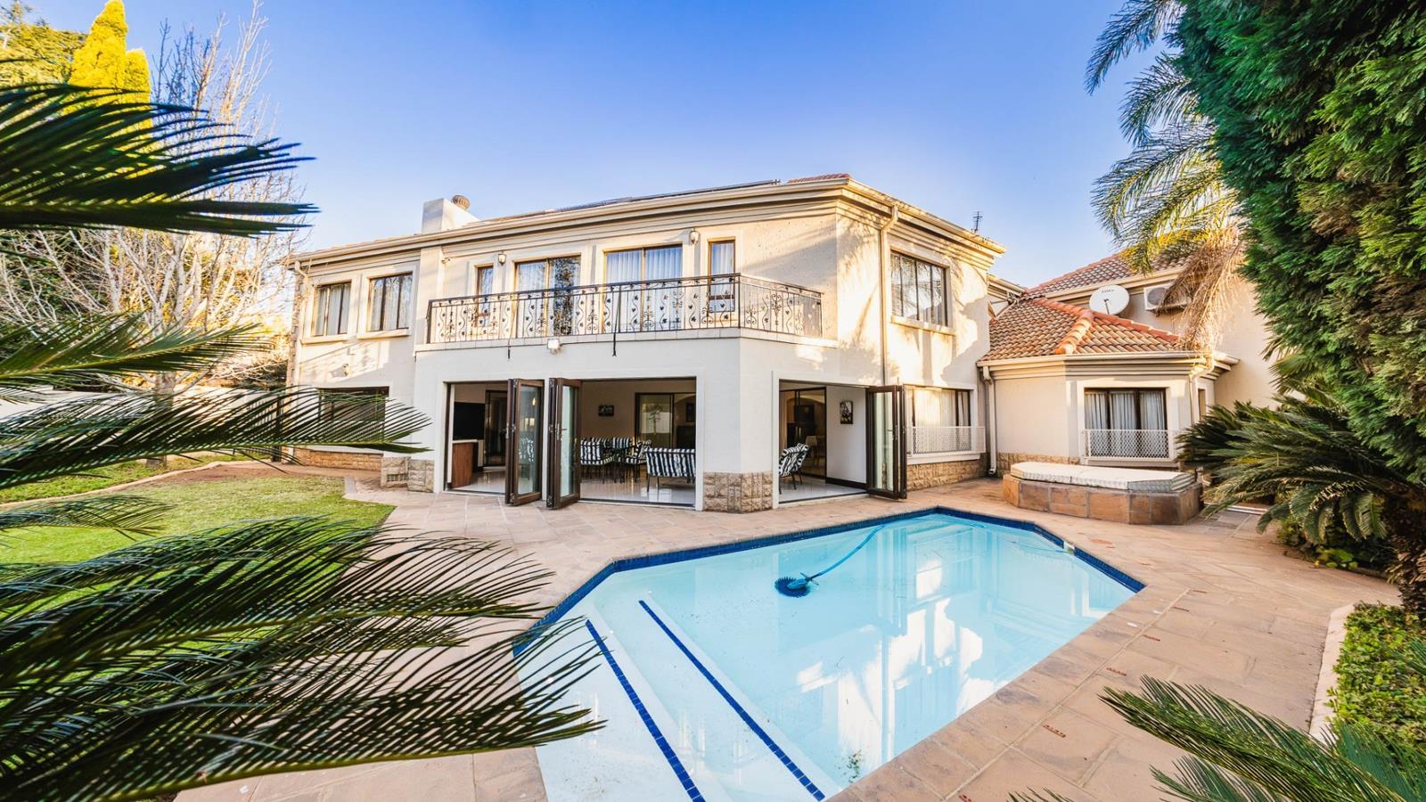 5 Bedroom House in Cornwall Hill
