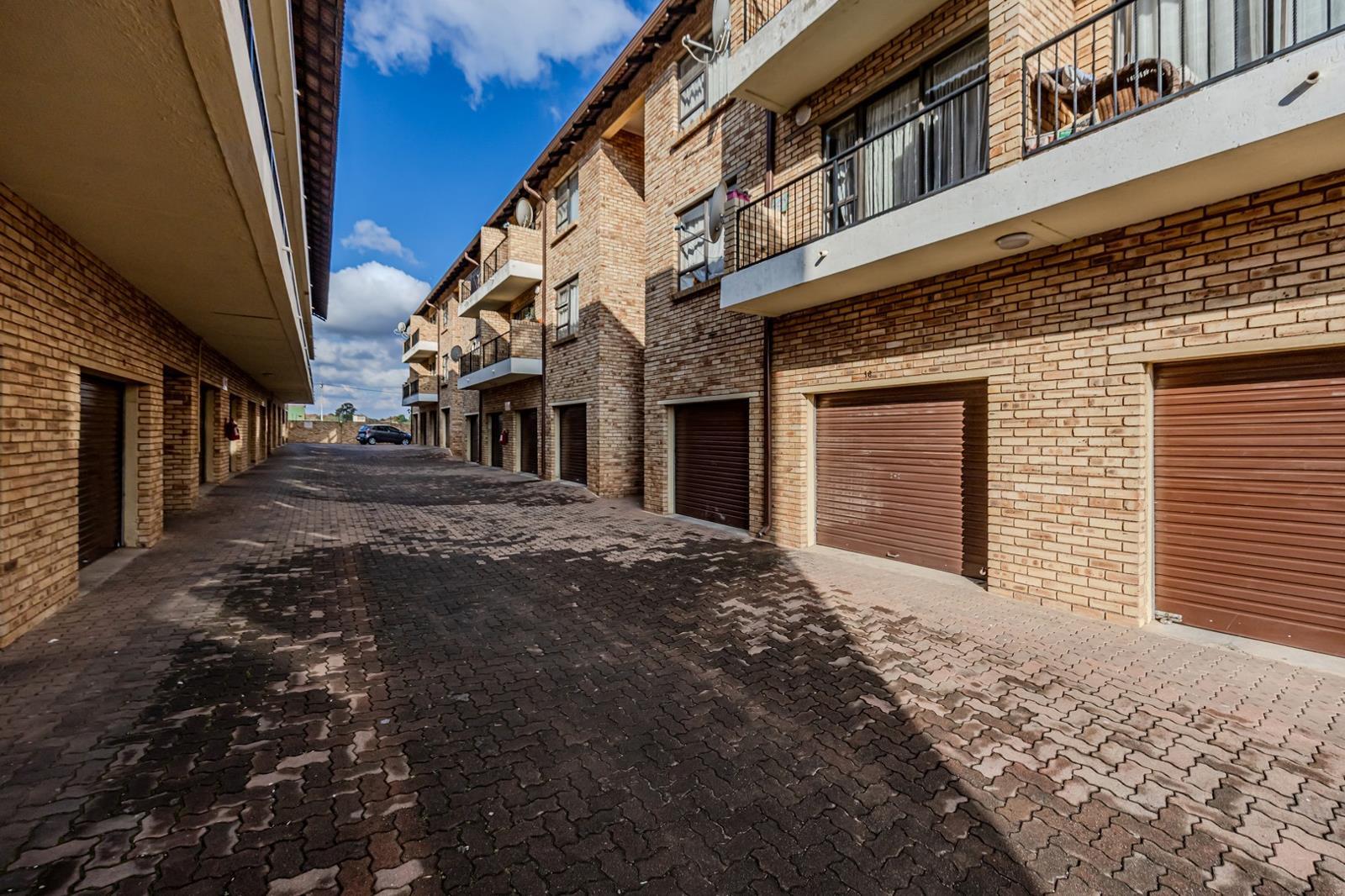 2 Bedroom Apartment in Florida Park