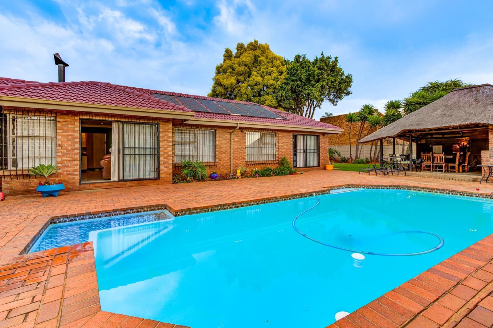 4 Bedroom House in Birchleigh North