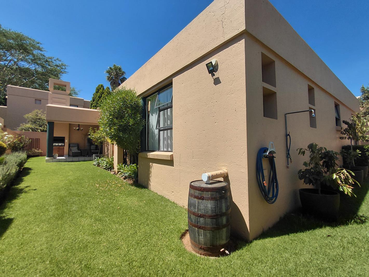 3 Bedroom Cluster in Lonehill