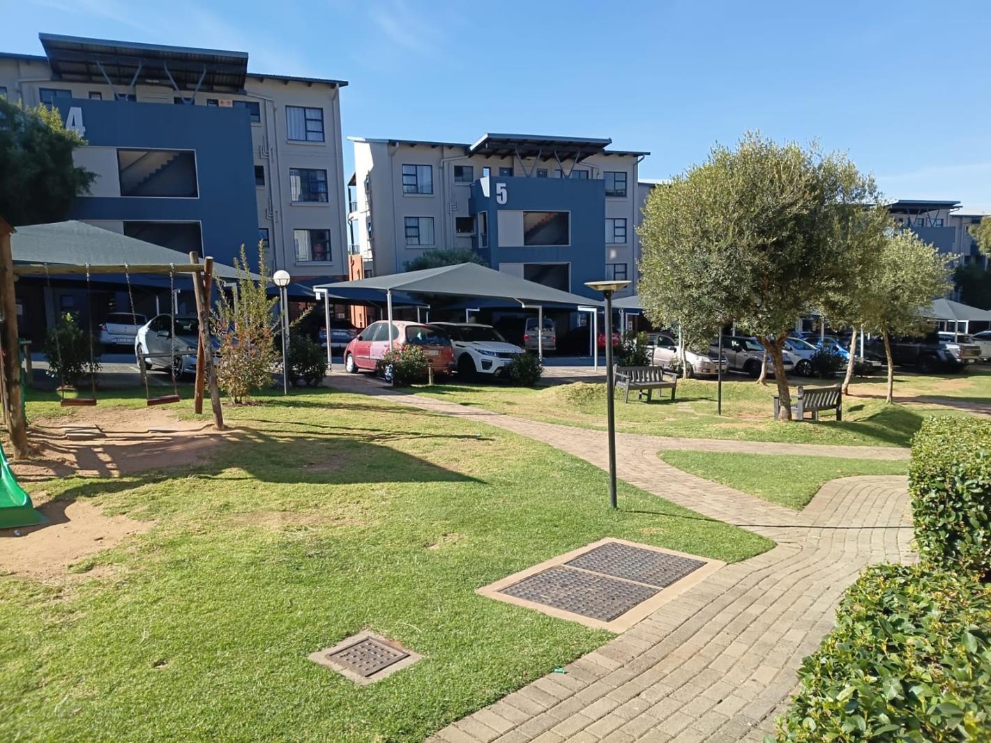 3 Bedroom Townhouse in Oakdene
