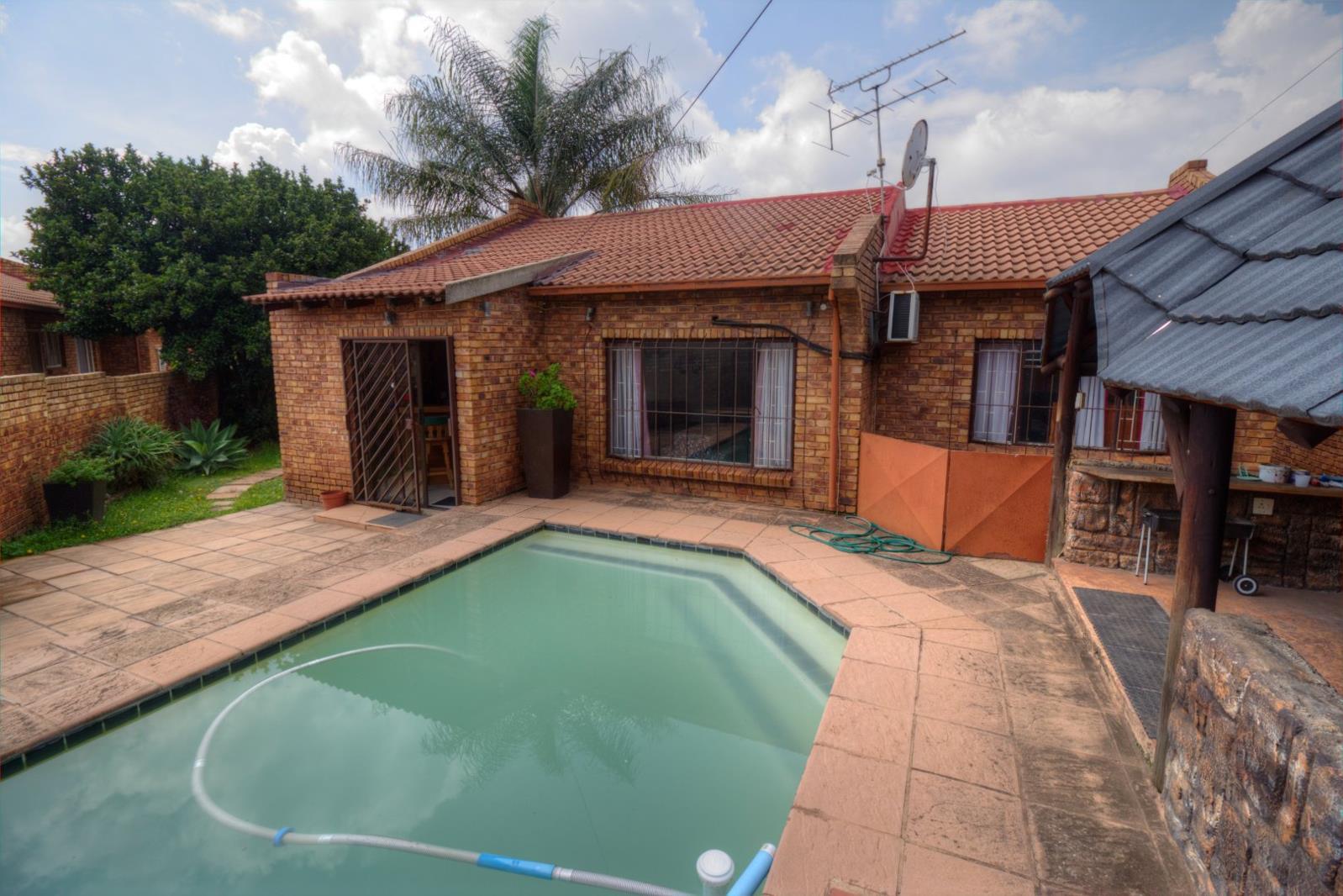 2 Bedroom House in Birchleigh
