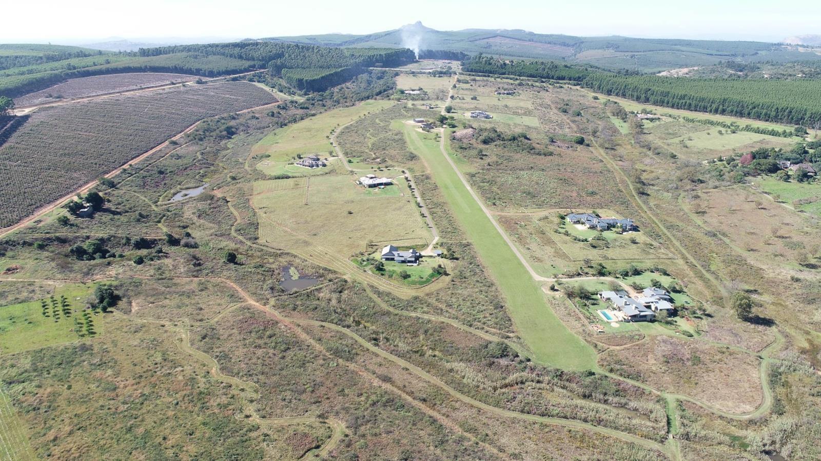 1.1 ha Land available in White River