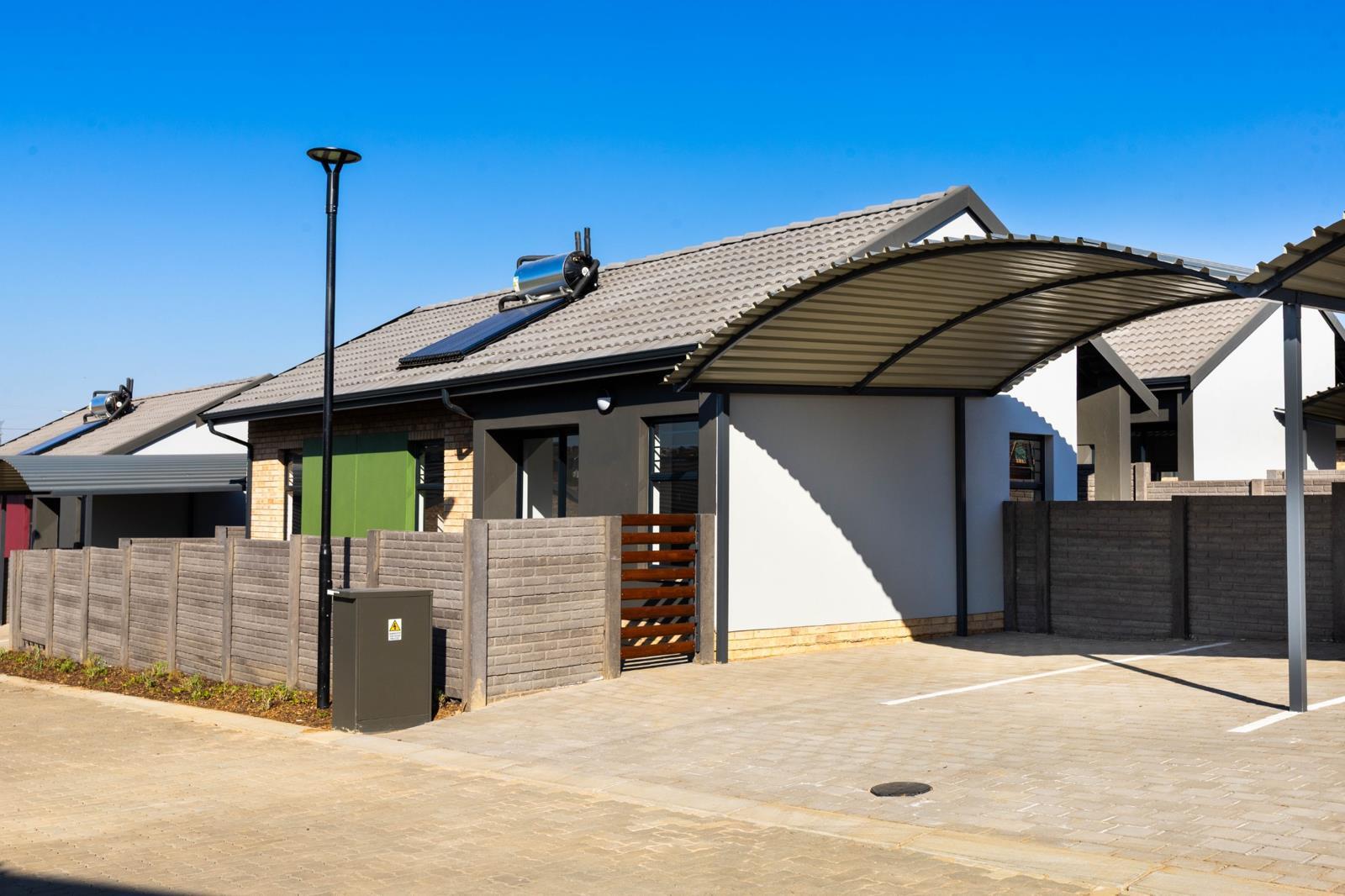 3 Bedroom House in Thatchfield
