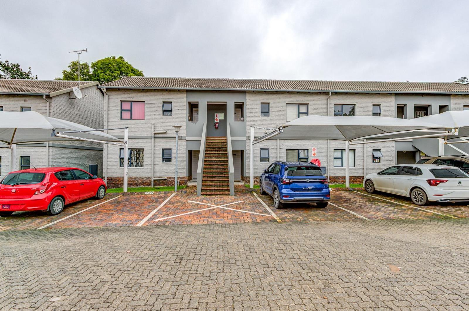 2 Bedroom Apartment in Rynfield AH