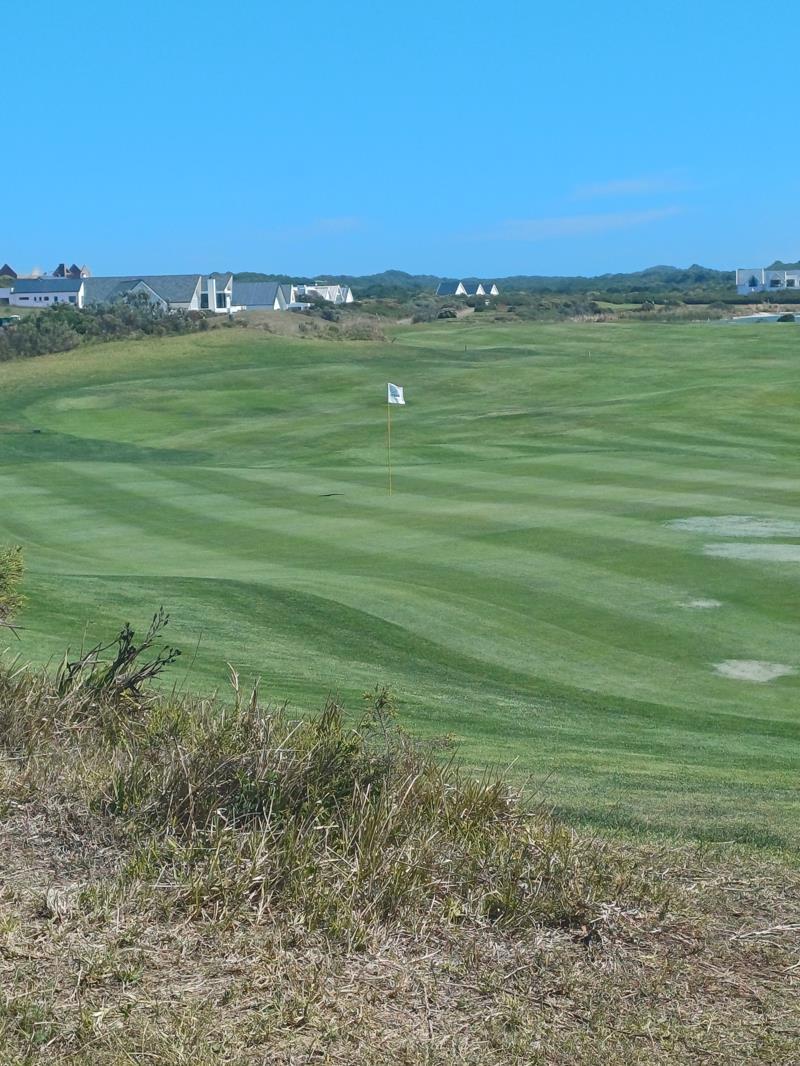 1 201 m² Land available in St Francis Links