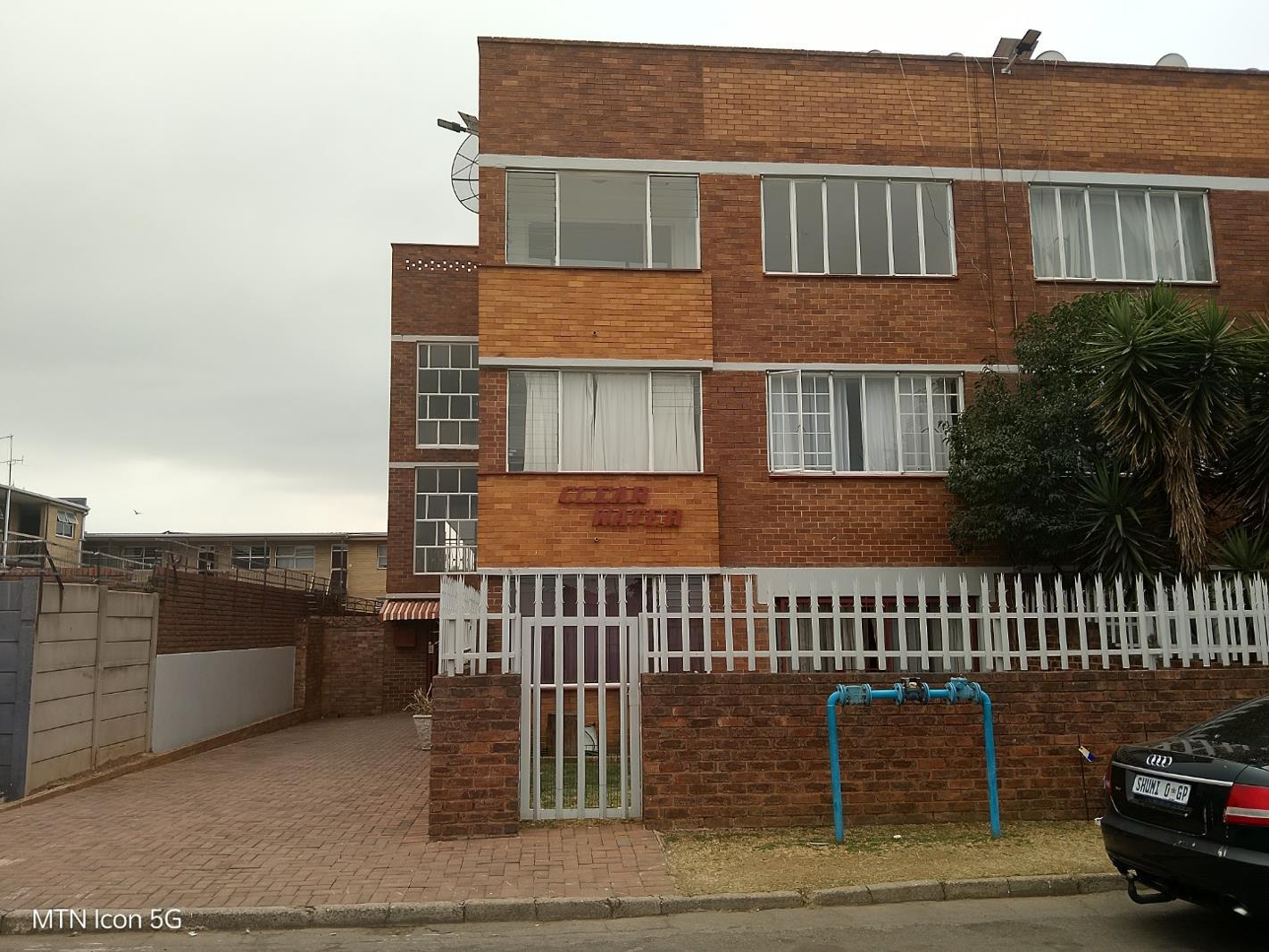 1 Bedroom Townhouse in New Redruth