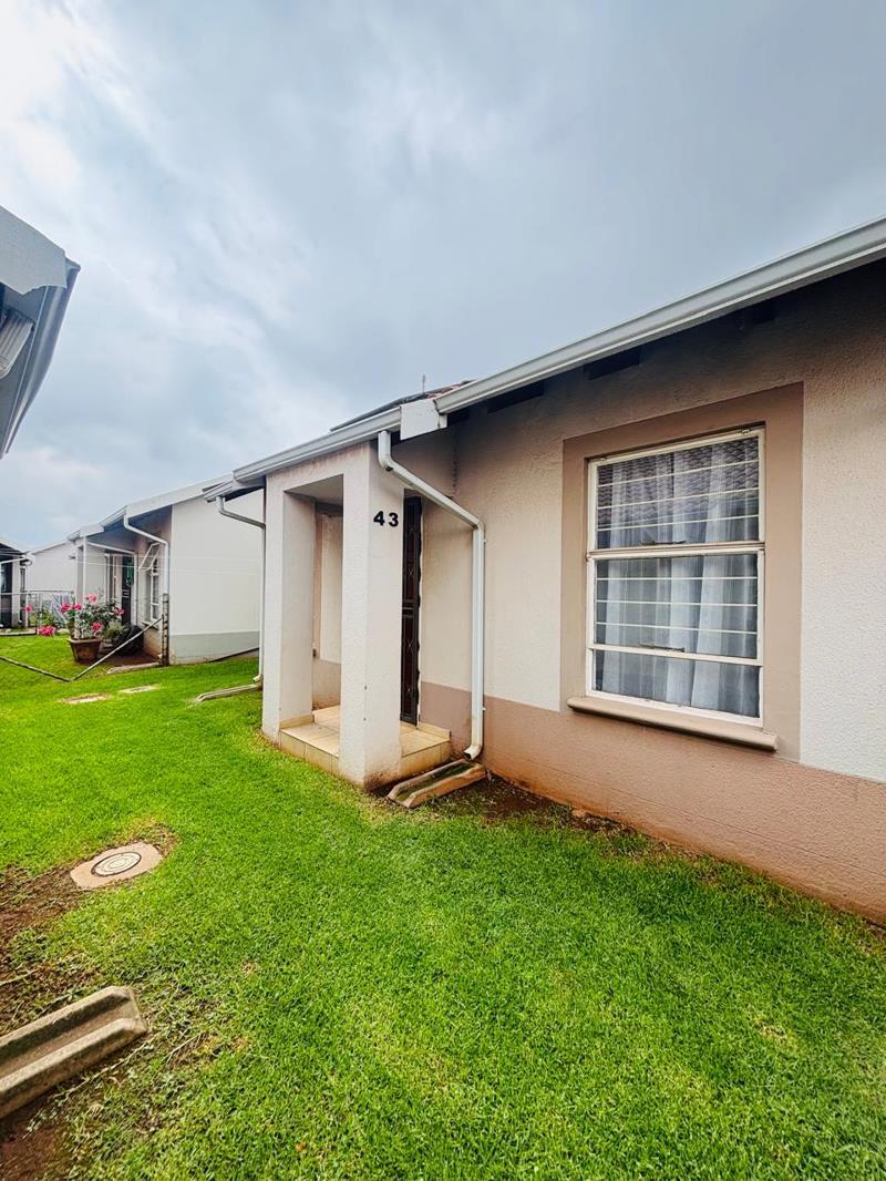 2 Bedroom Apartment in Randfontein Central