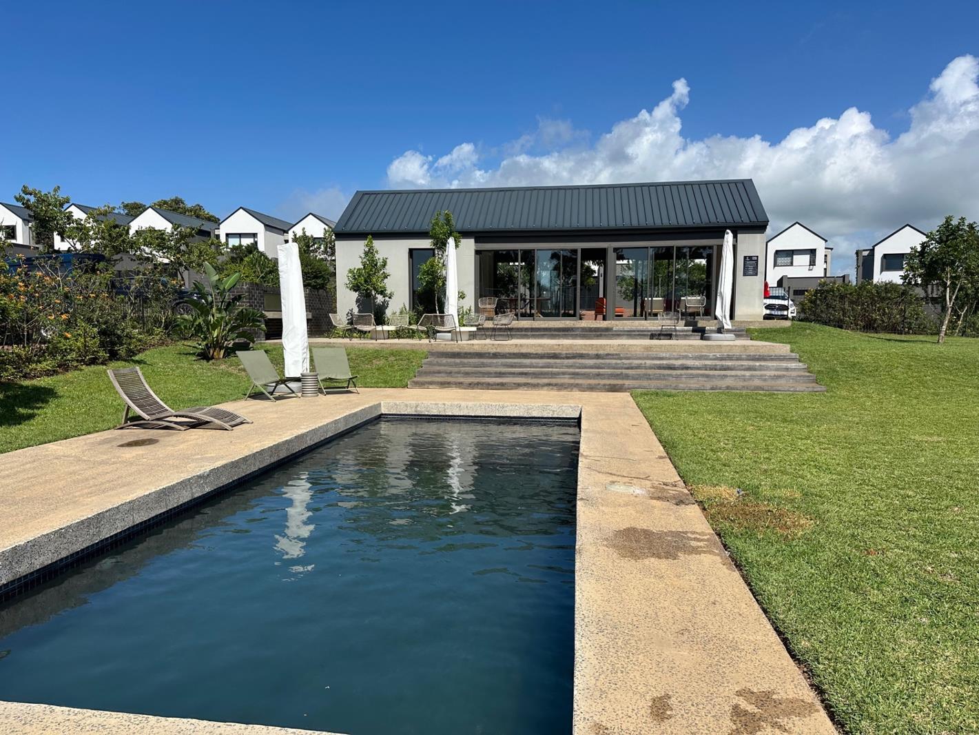 2 Bedroom Townhouse in Sheffield Beach