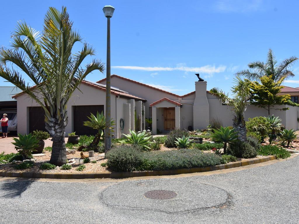 3 Bedroom House in Stilbaai Wes