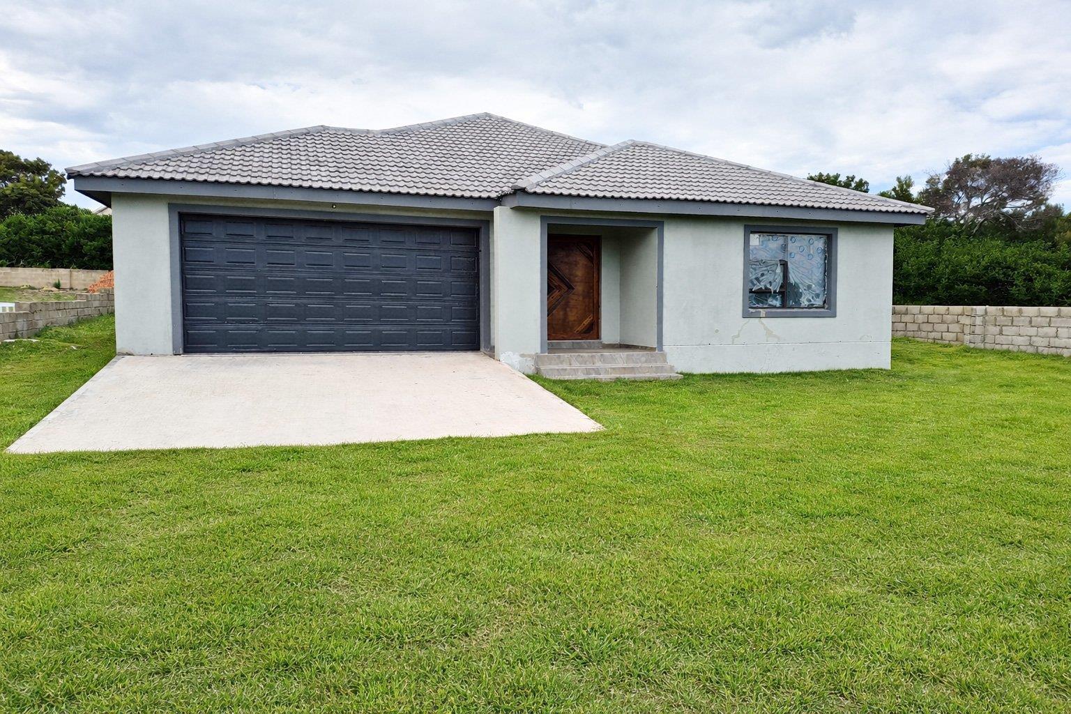 3 Bedroom House in Paradise Beach