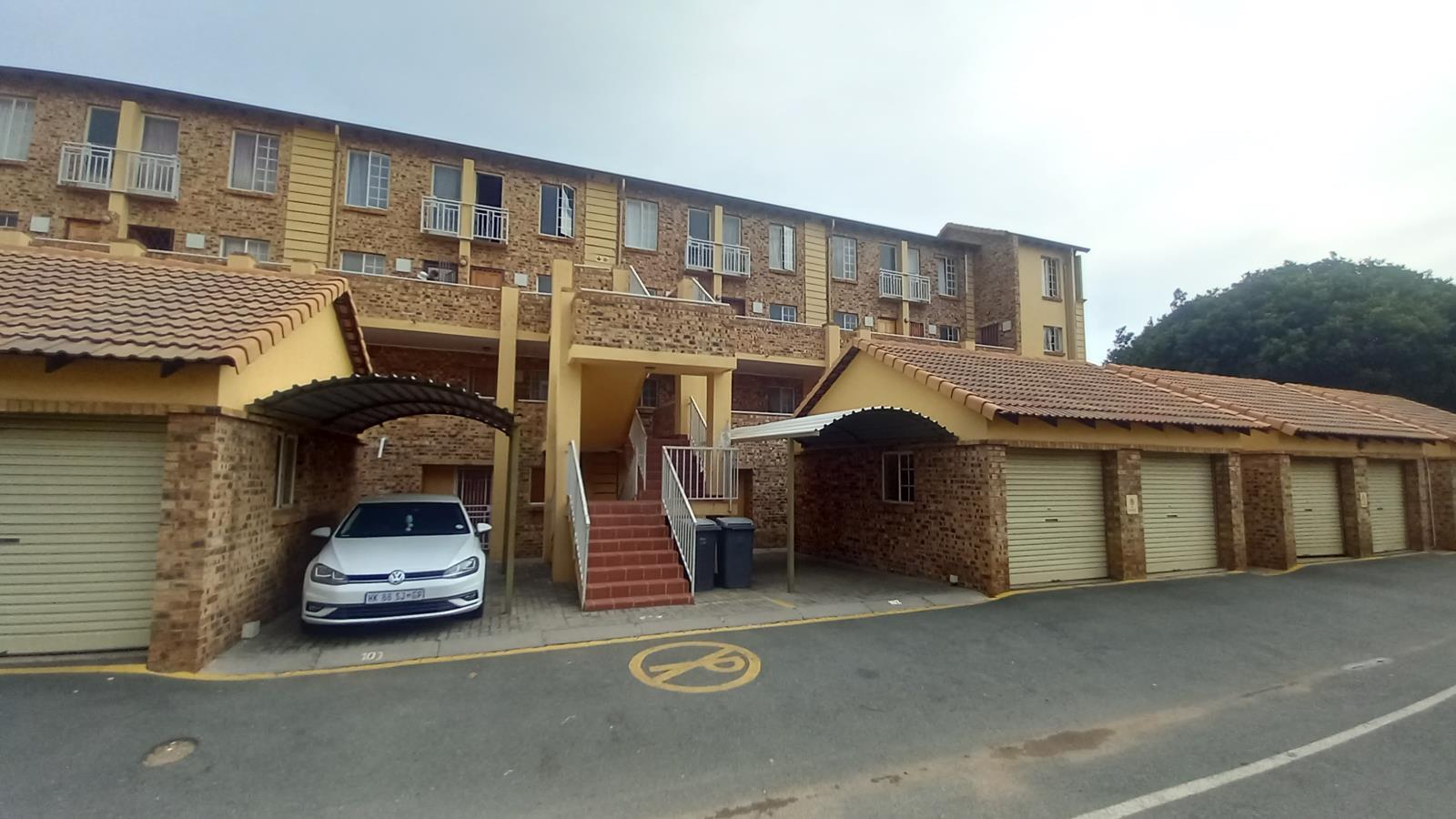 1 Bedroom Apartment in Halfway Gardens