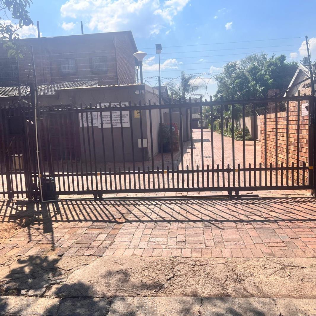 3 Bedroom Apartment in Brackenhurst