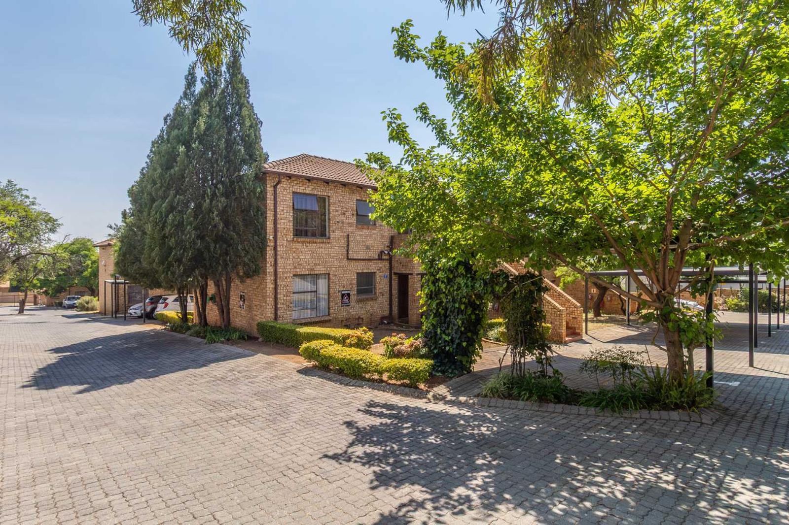 2 Bedroom Apartment in Amorosa