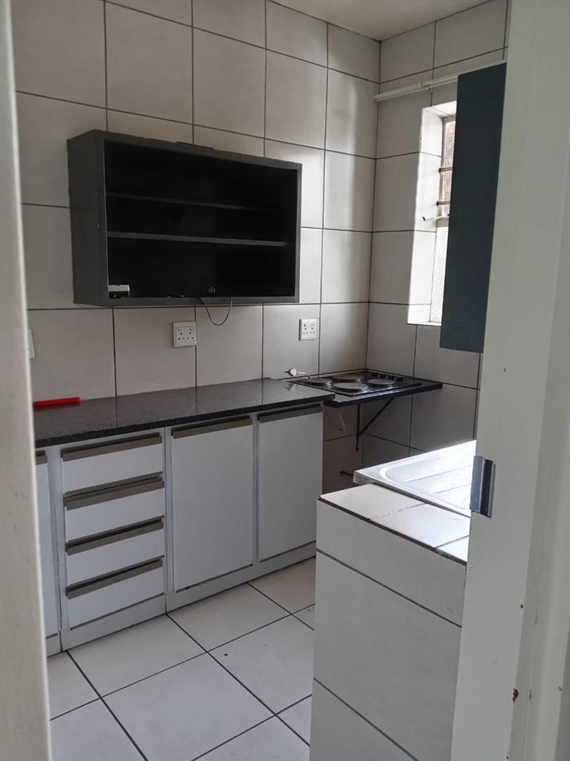 2 Bedroom Apartment in Sunnyside