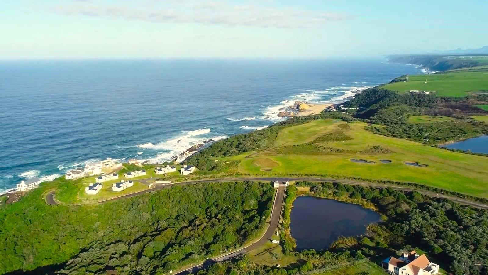 600 m² Land available in Humansdorp