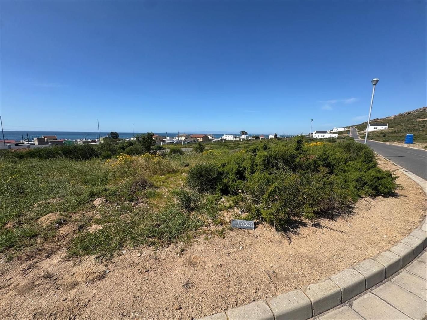 315 m² Land available in St Helena Views