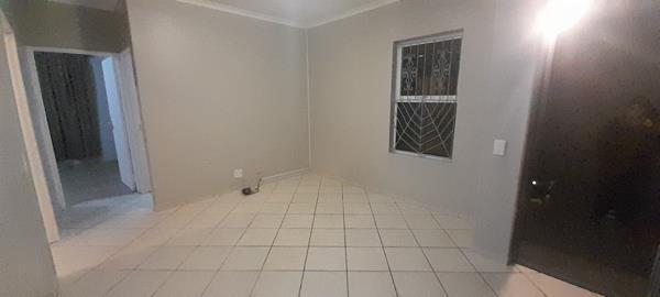 2 Bedroom House in Weltevreden Valley