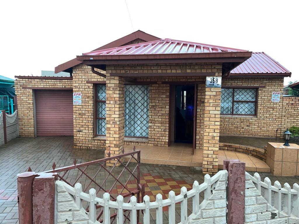 3 Bedroom House in Toekomsrus