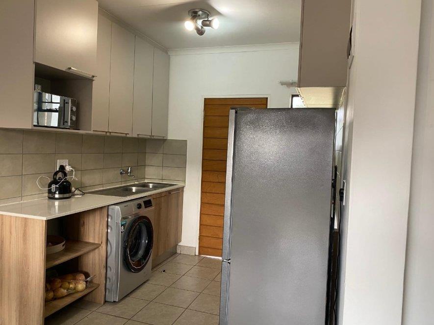4 Bedroom Apartment in Modderfontein