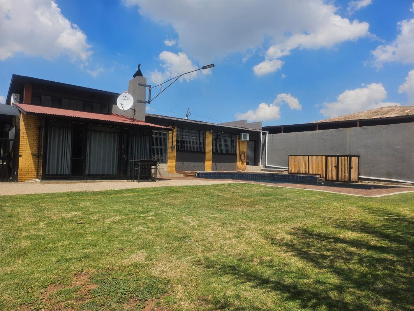 3 Bedroom House in Southcrest