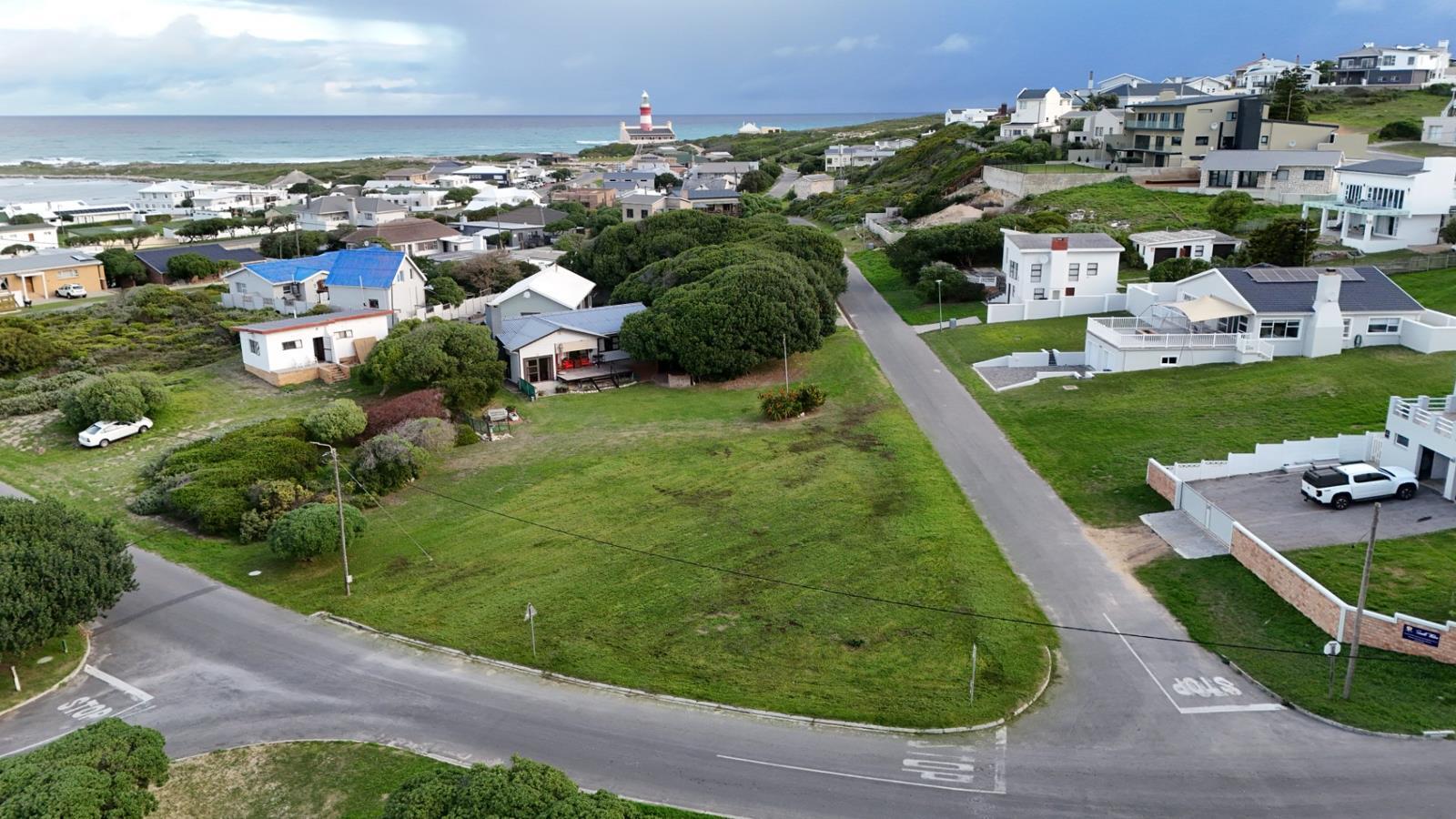 811 m² Land available in Agulhas