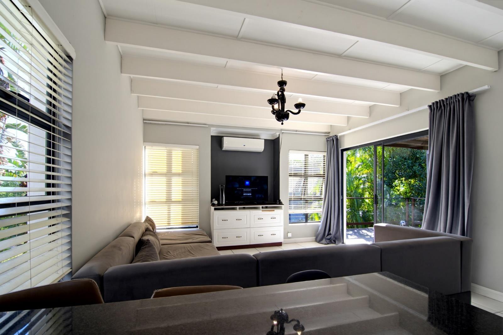 4 Bedroom House in Palm Lakes Estate