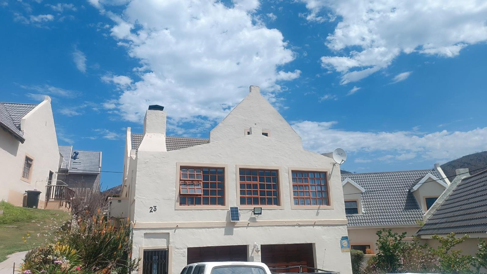 4 Bedroom Townhouse in Mossel Bay Central