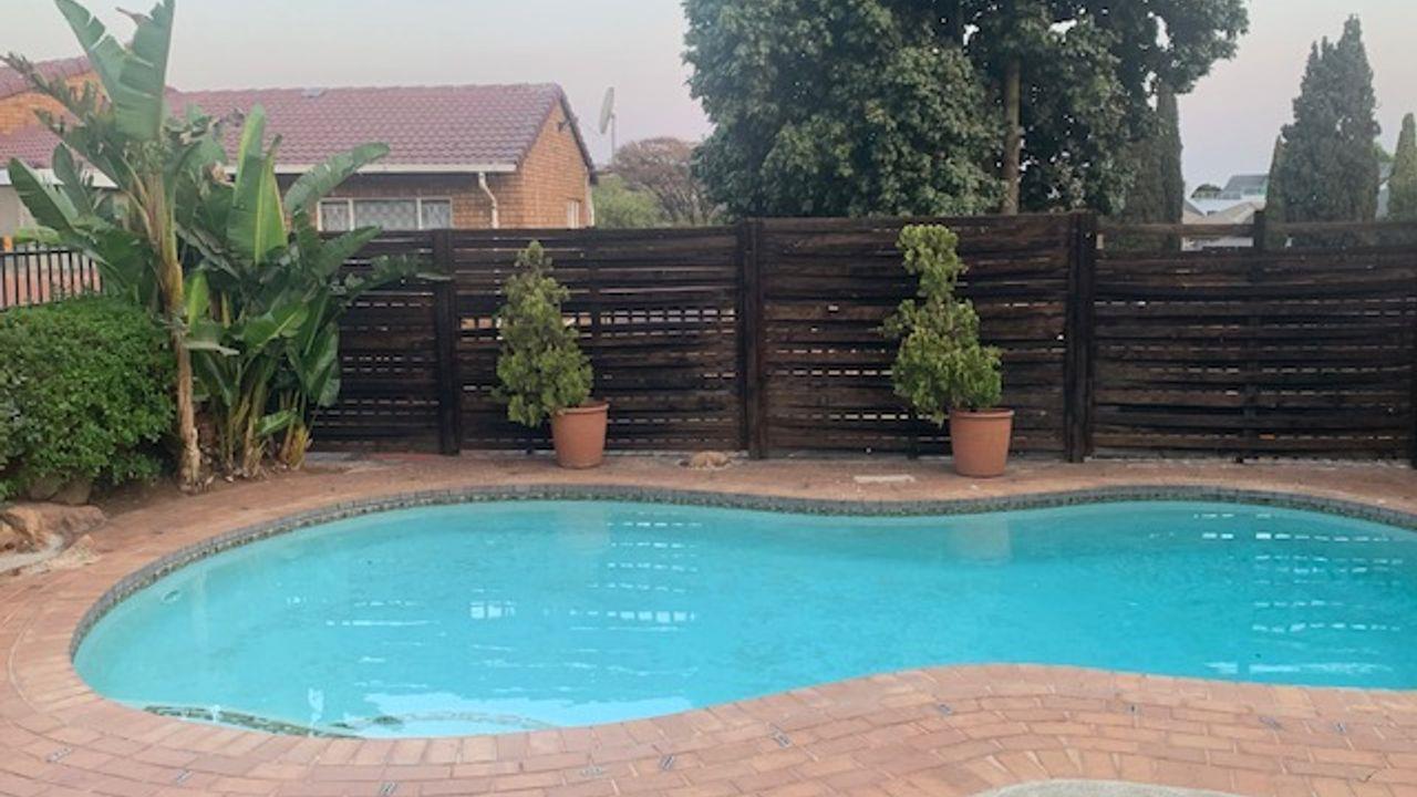 2 Bedroom Townhouse in Ridgeway