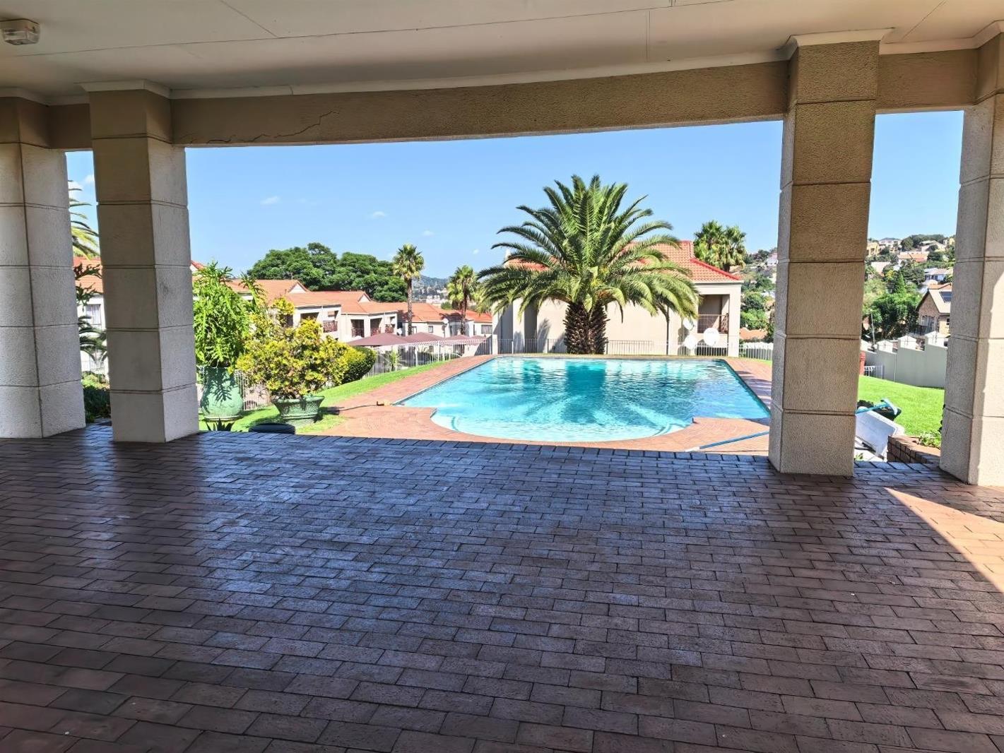 2 Bedroom Townhouse in Oakdene