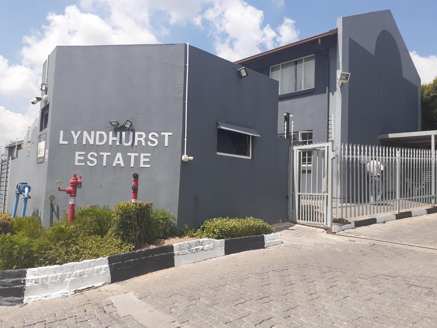 3 Bedroom Apartment in Bramley View