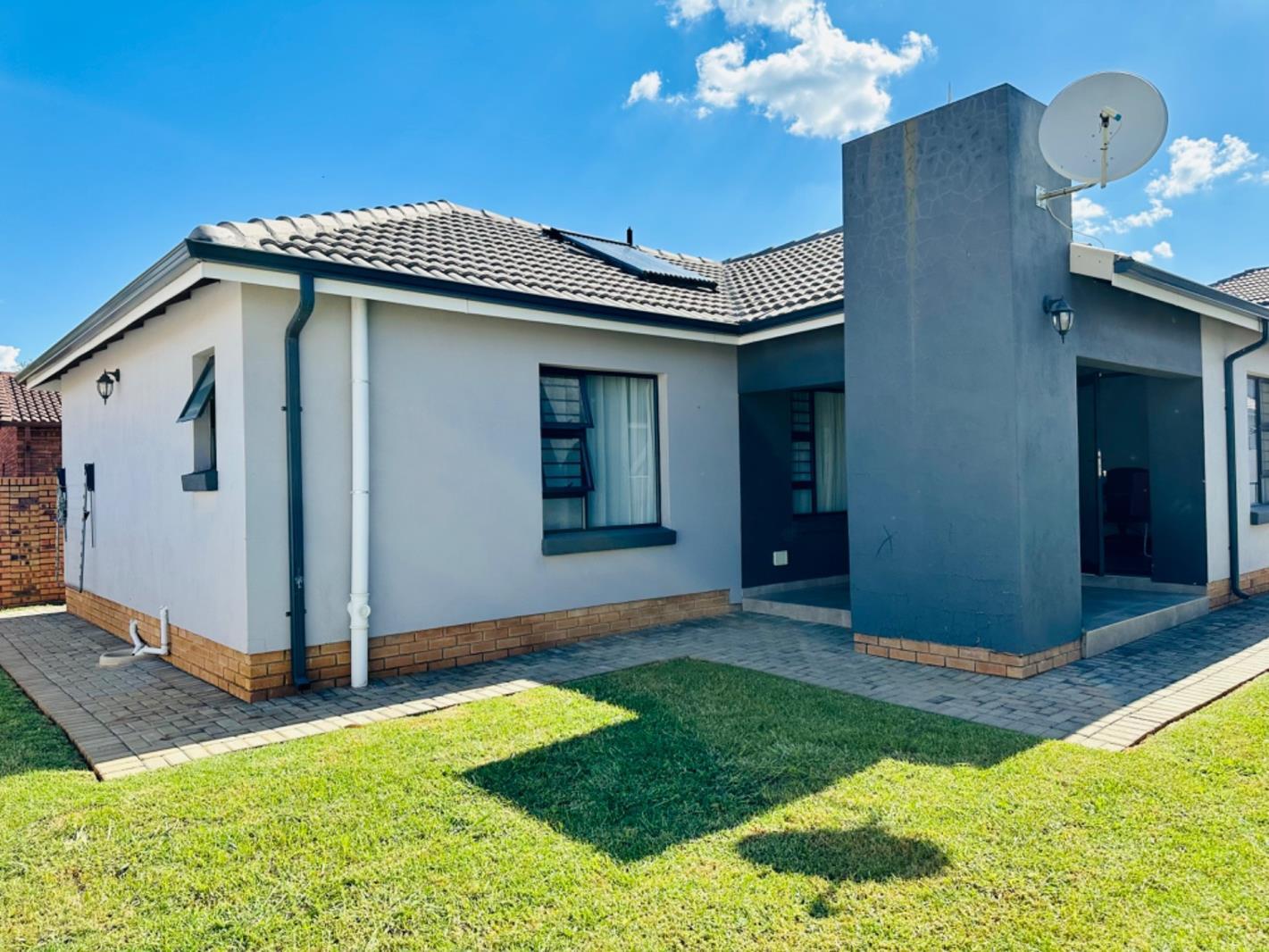 3 Bedroom House in Theresapark