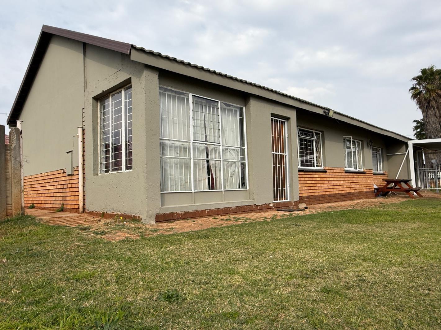 3 Bedroom House in Witpoortjie