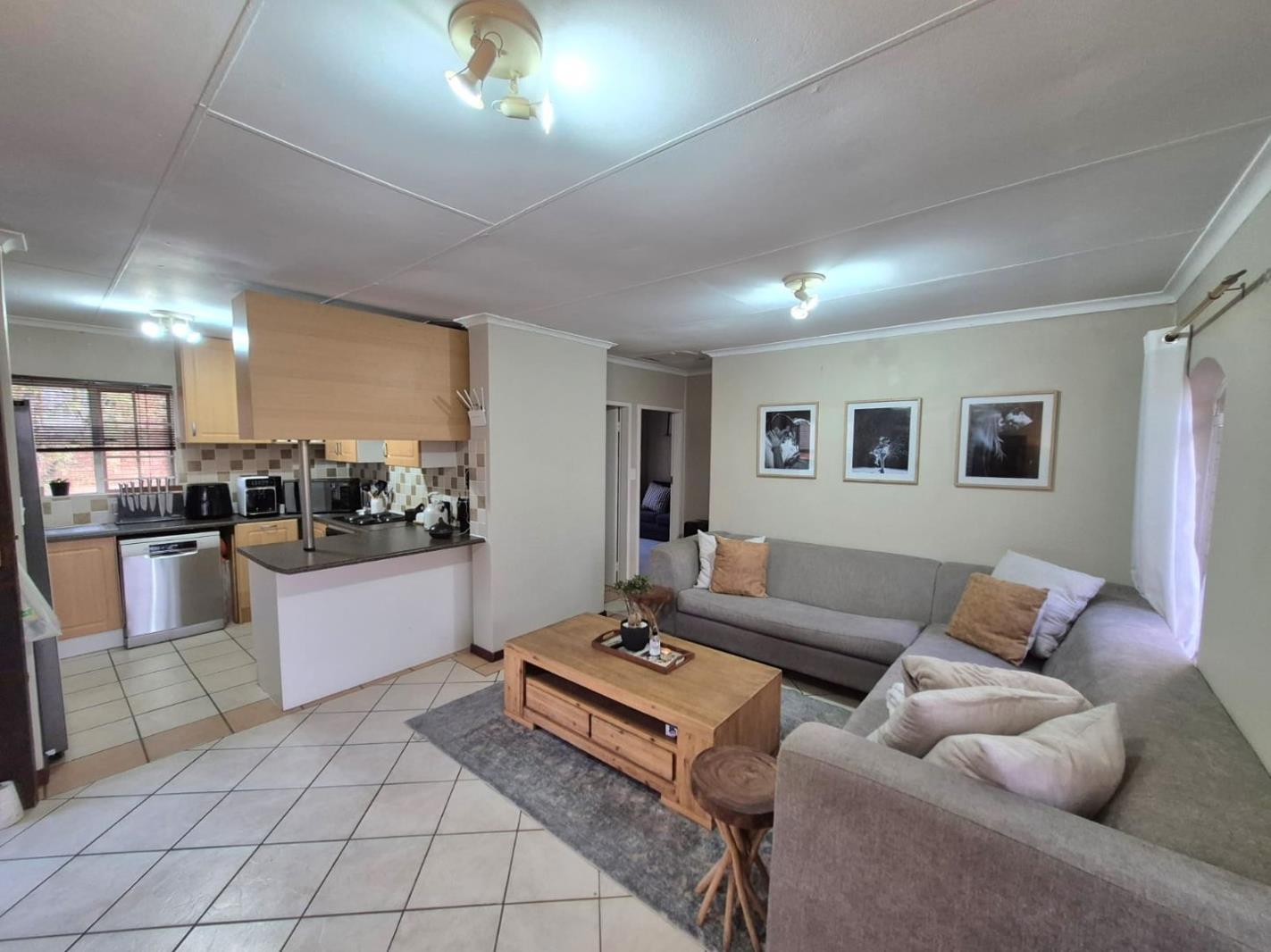 2 Bedroom Townhouse in Moreleta Park