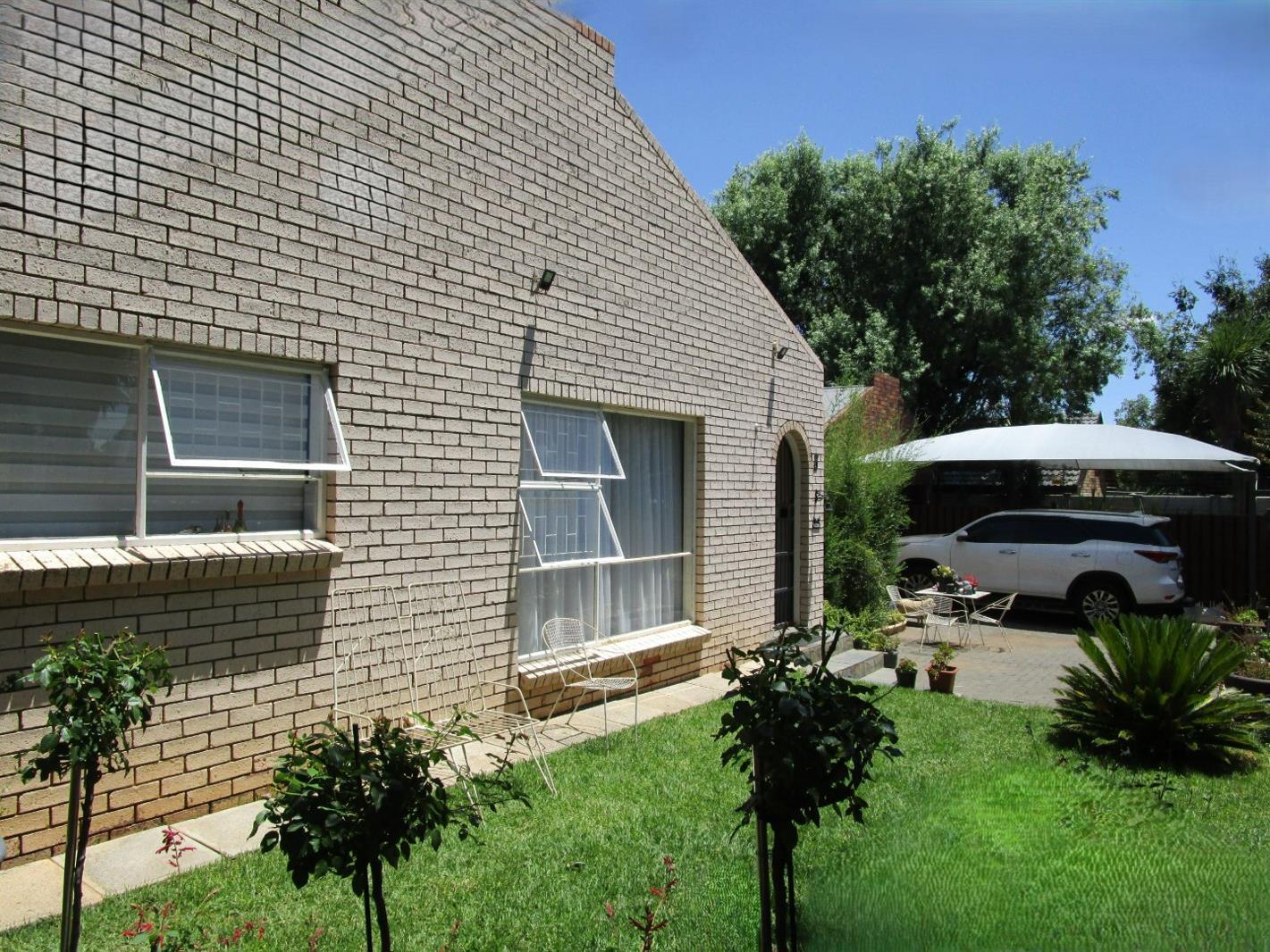 3 Bedroom Duet in Bayswater