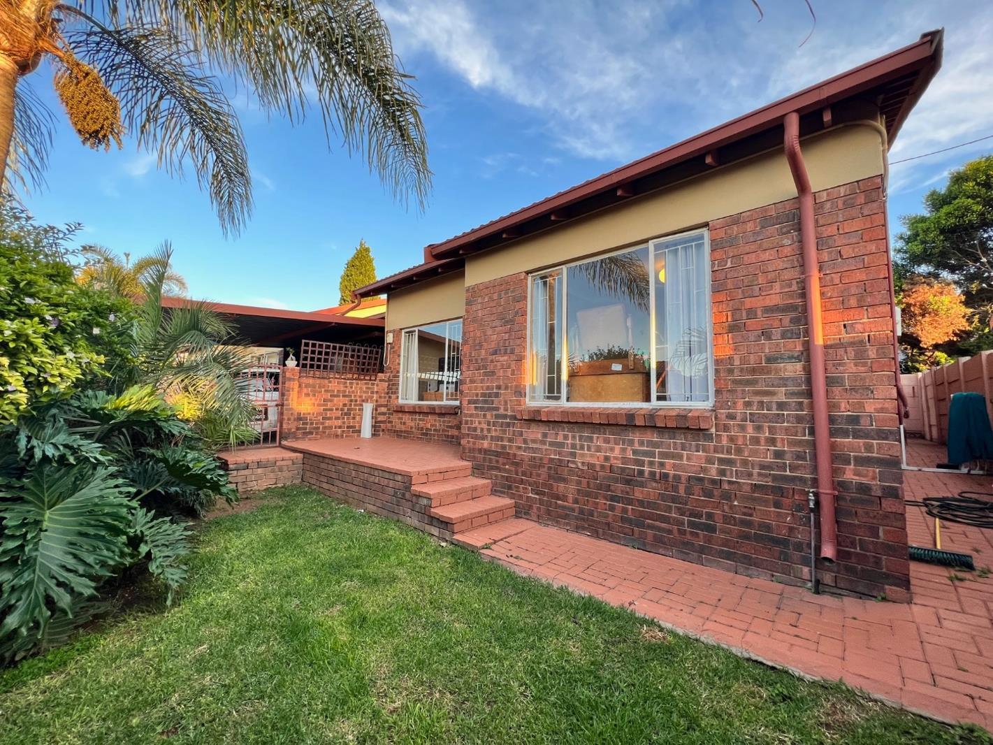 2 Bedroom Townhouse in Radiokop