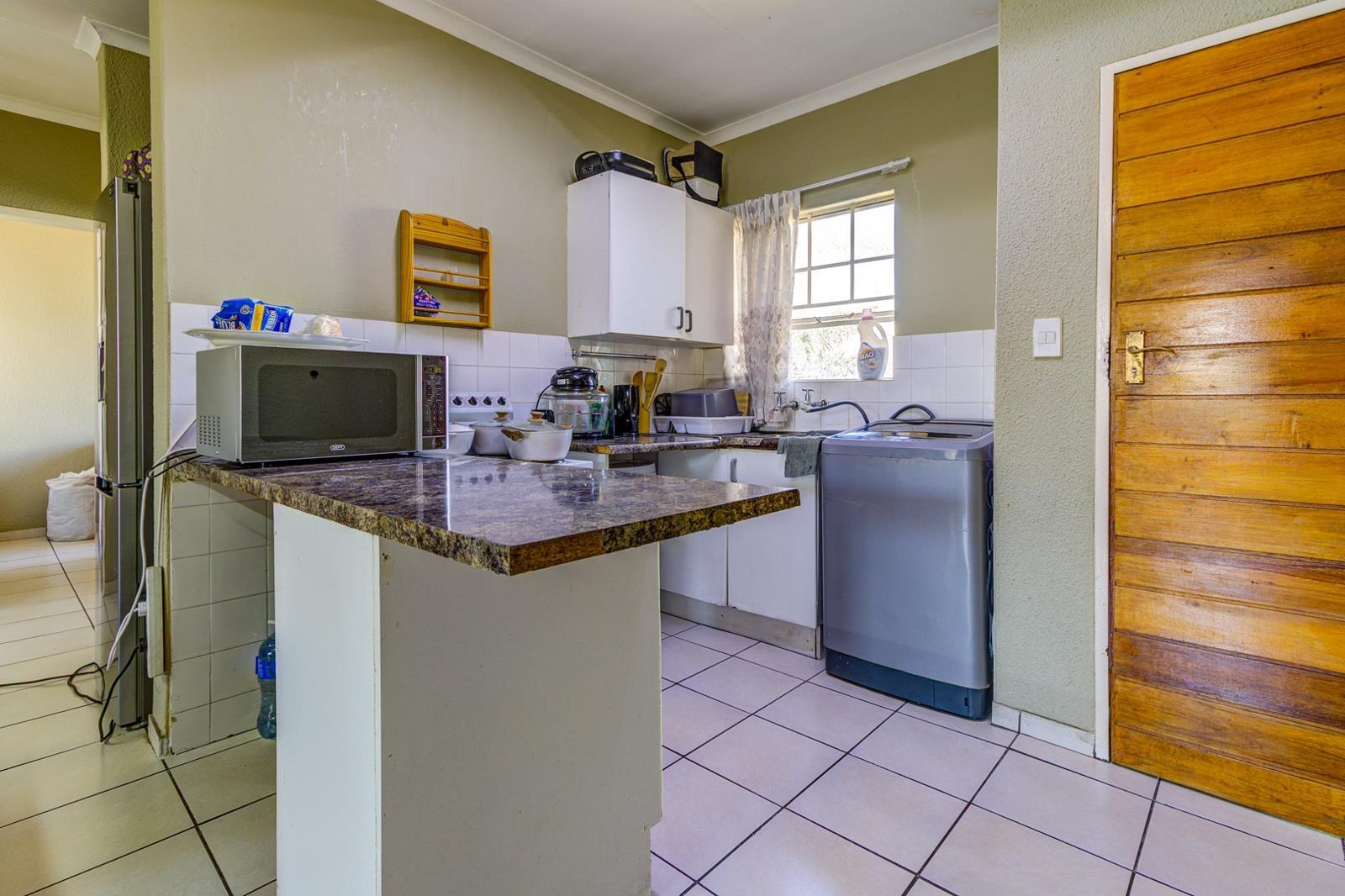 2 Bedroom Apartment in Kempton Park Ext 4