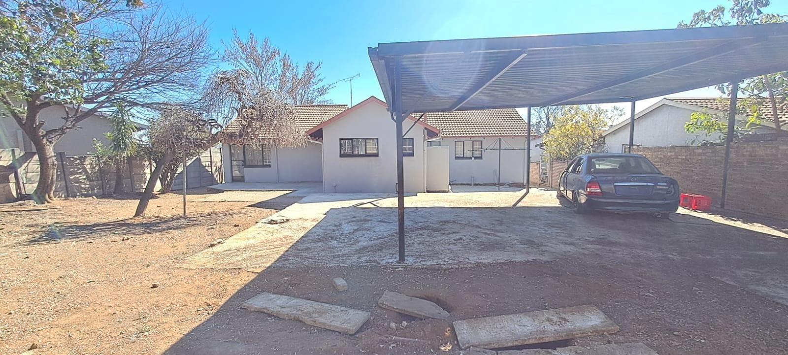 3 Bedroom House in Elandspark