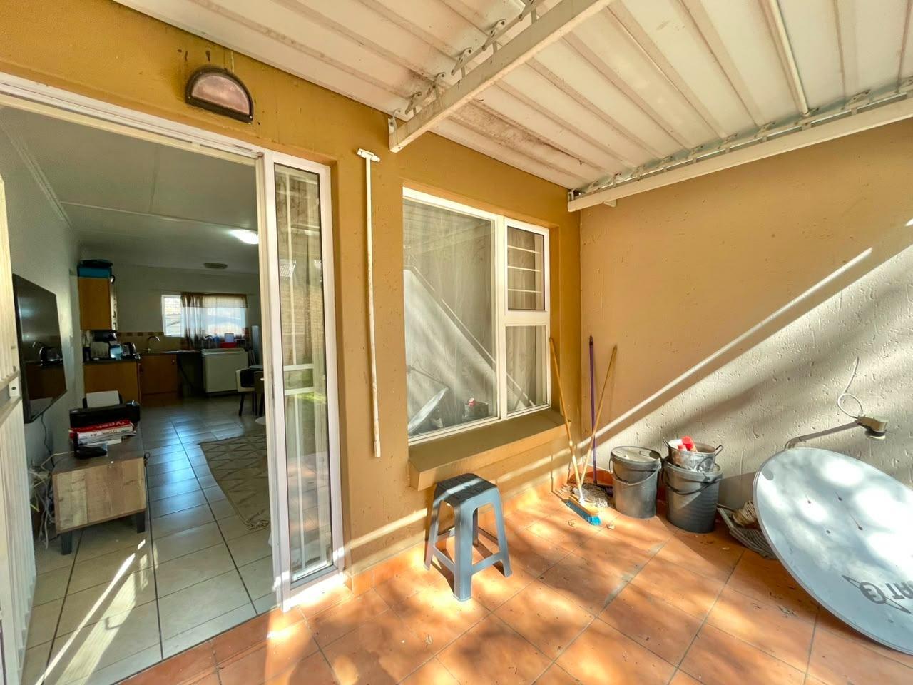 2 Bedroom Townhouse in Meredale